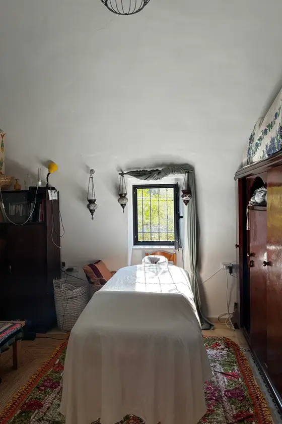 The room's window onto the green